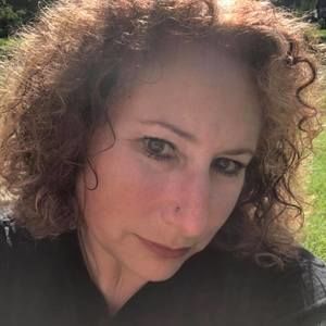 Meet your Posher, Deborah